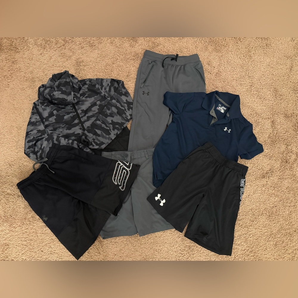 GUC Boys Under Armour Size Medium Bundle